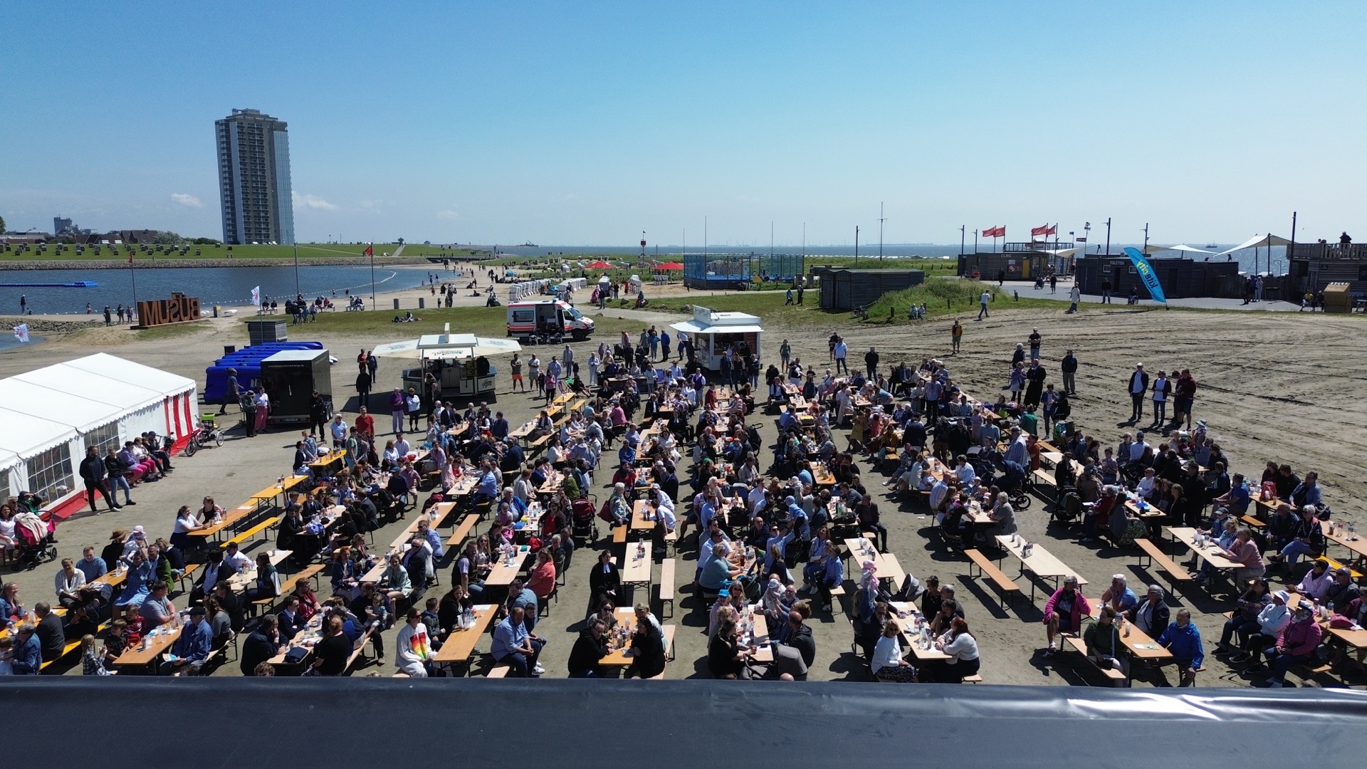 Tauffest Publikum von oben